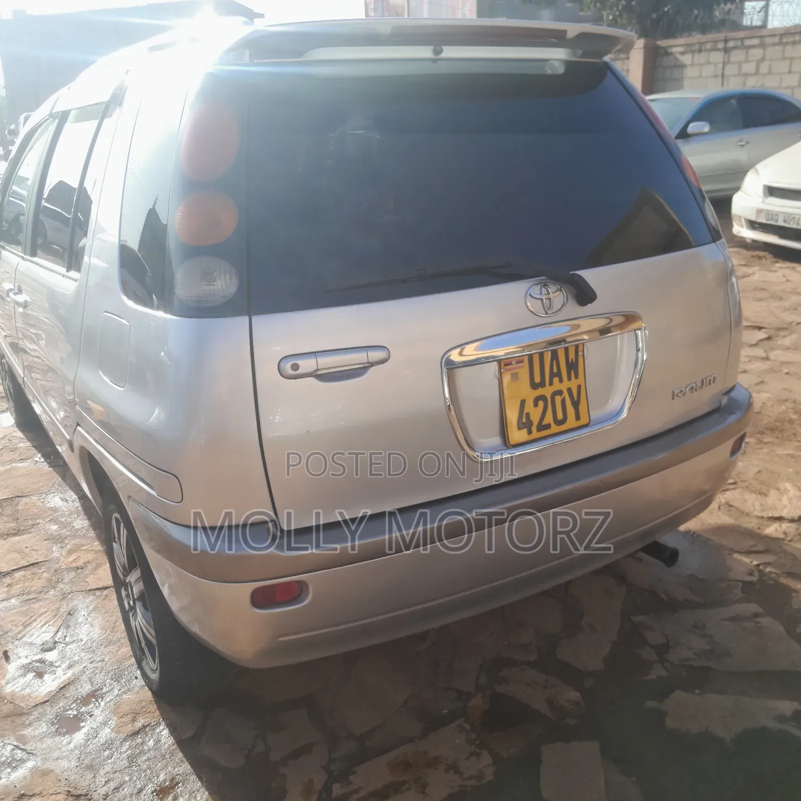 Toyota Raum 2003 Silver