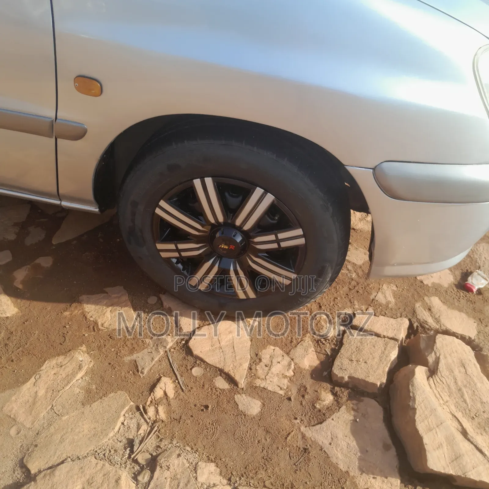 Toyota Raum 2003 Silver