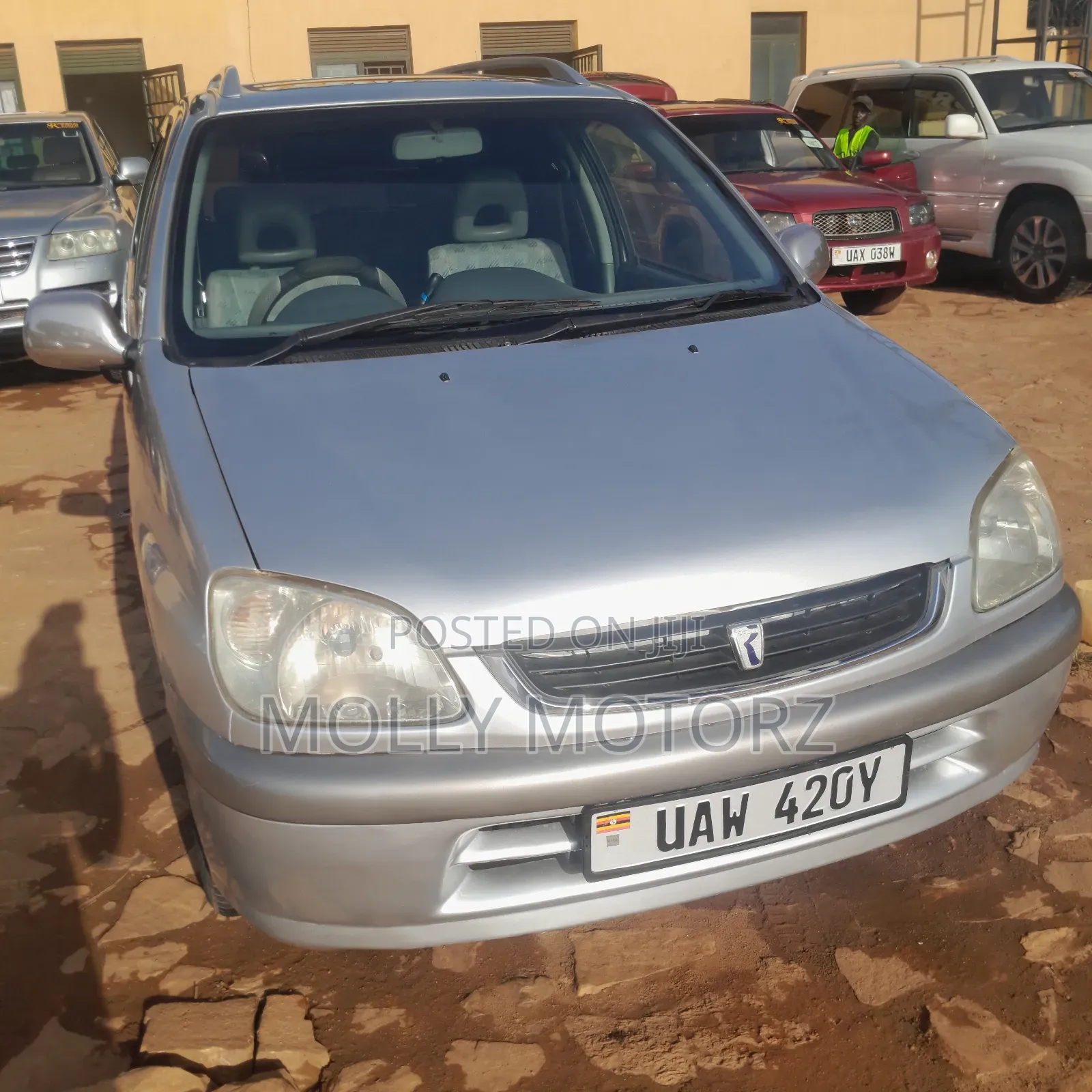 Toyota Raum 2003 Silver