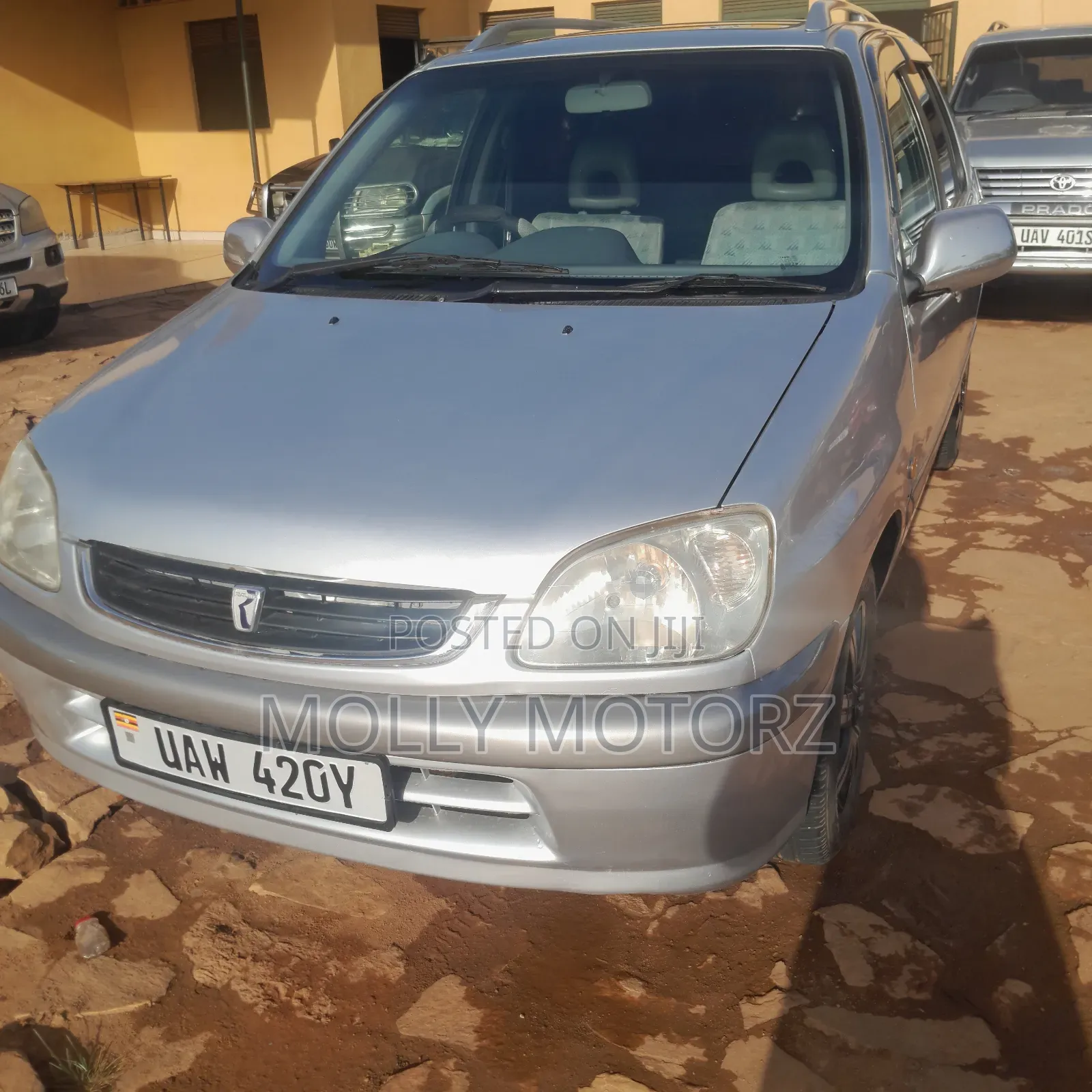 Toyota Raum 2003 Silver