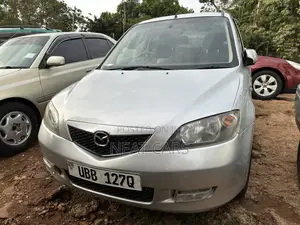 Mazda Demio 2004 Silver