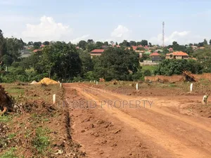 Prime Plots for Sale at Wakiso~Kayunga Senge Executive Land Estate V