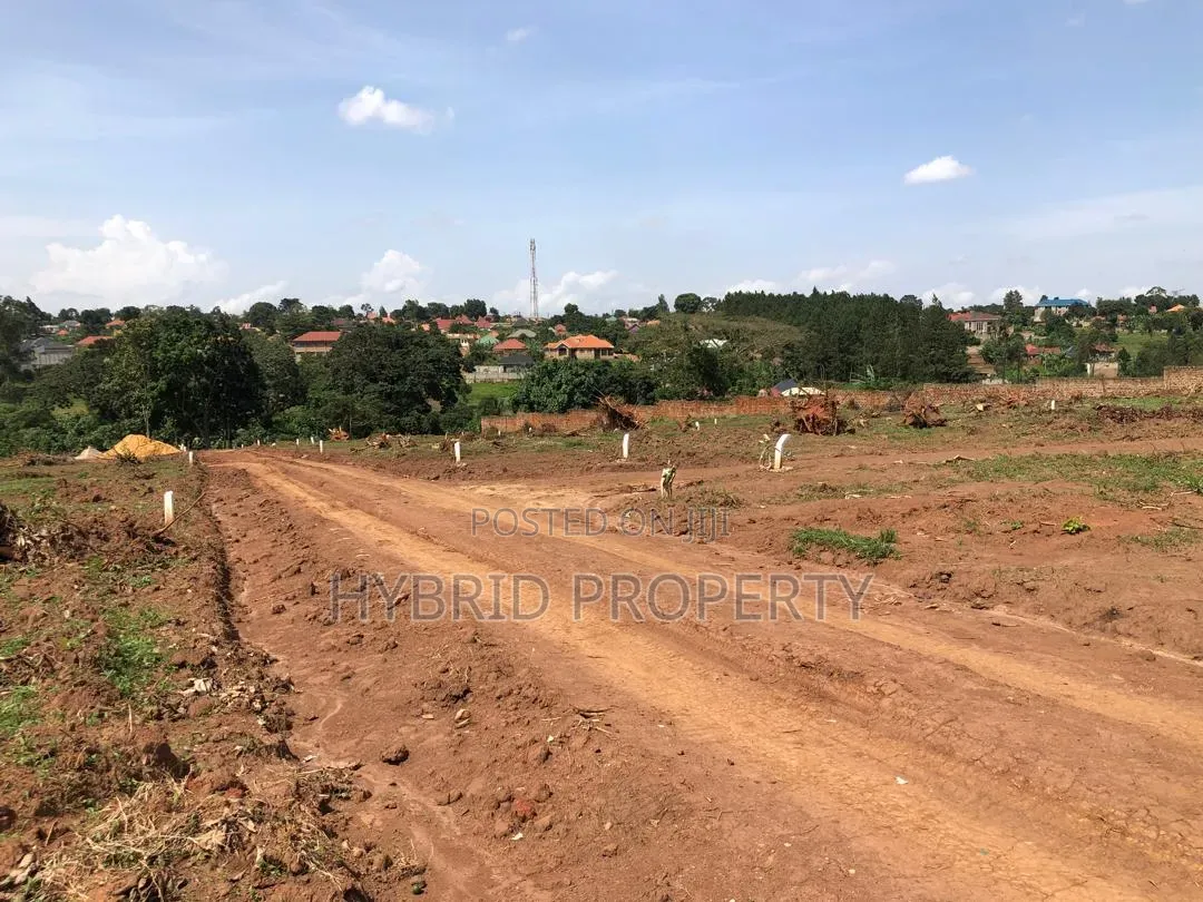 Prime Plots for Sale at Wakiso~Kayunga Senge Executive Land Estate V