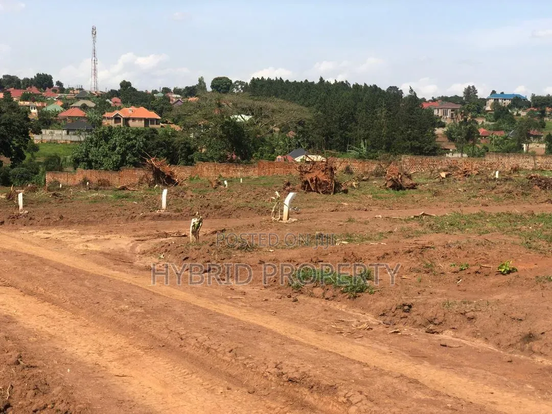 Prime Plots for Sale at Wakiso~Kayunga Senge Executive Land Estate V
