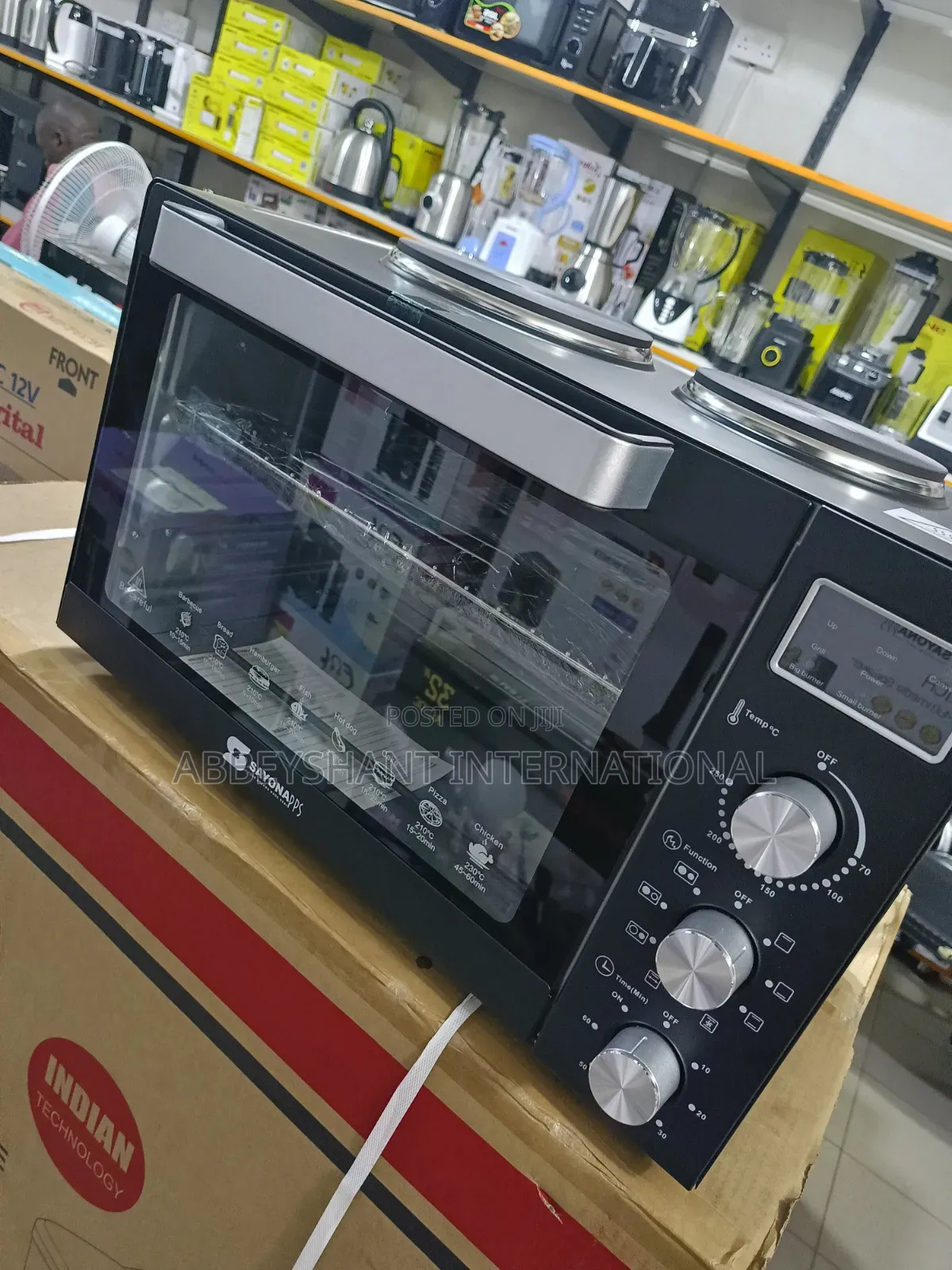 Sayona Electric Mini Oven With Two Top Hot Plates/45l Oven