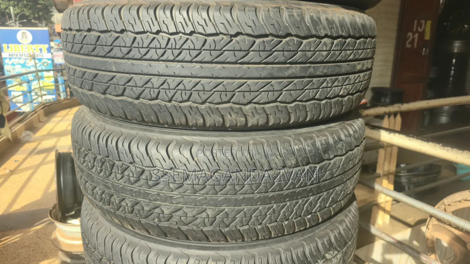 245/70r17 Hilux,Landrover Foreign Used Dunlop