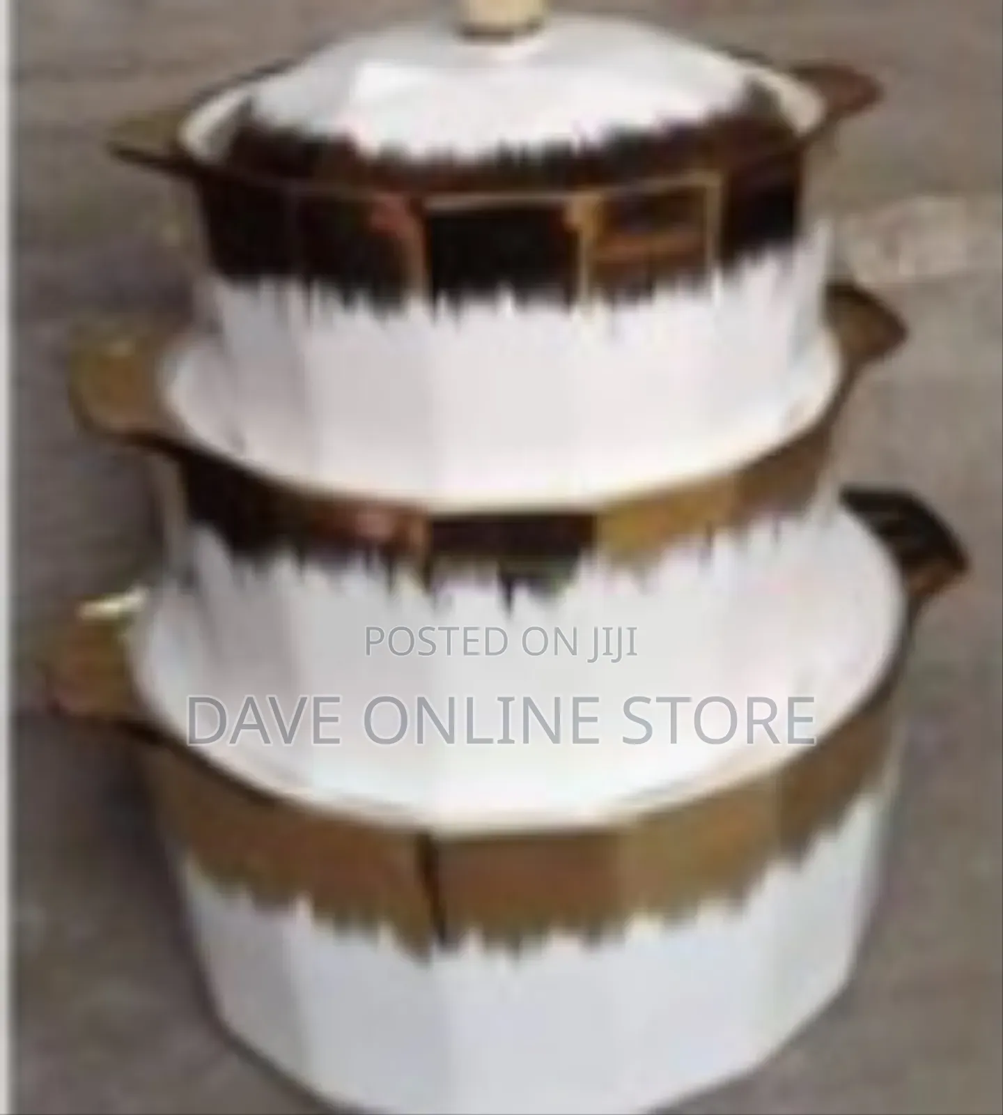 Elegant Ceramic Serving Dishes / Casserole Set