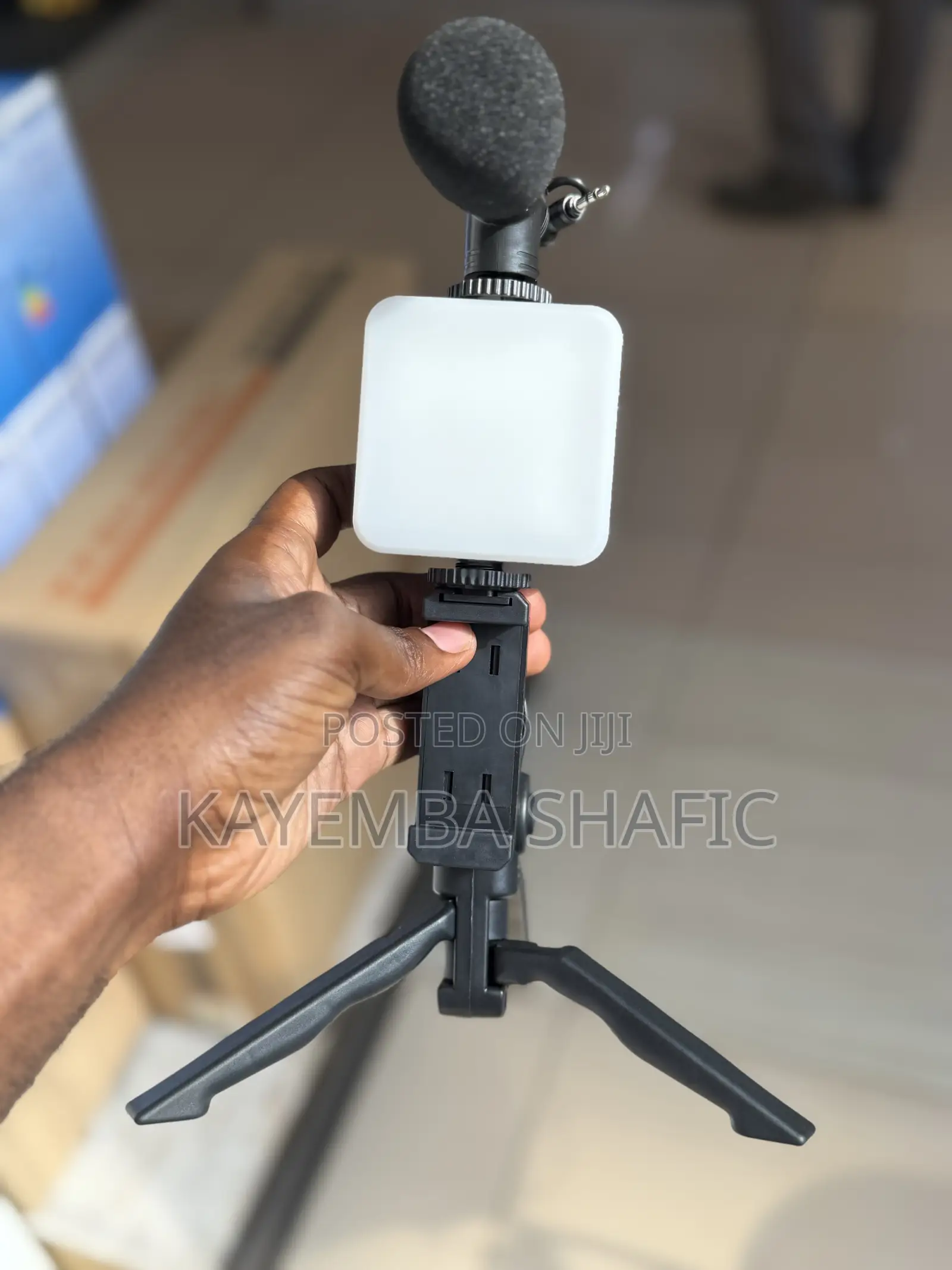 Ay-49 Video Vlogging Kit With Microphone Led Fill Light (Brand New)