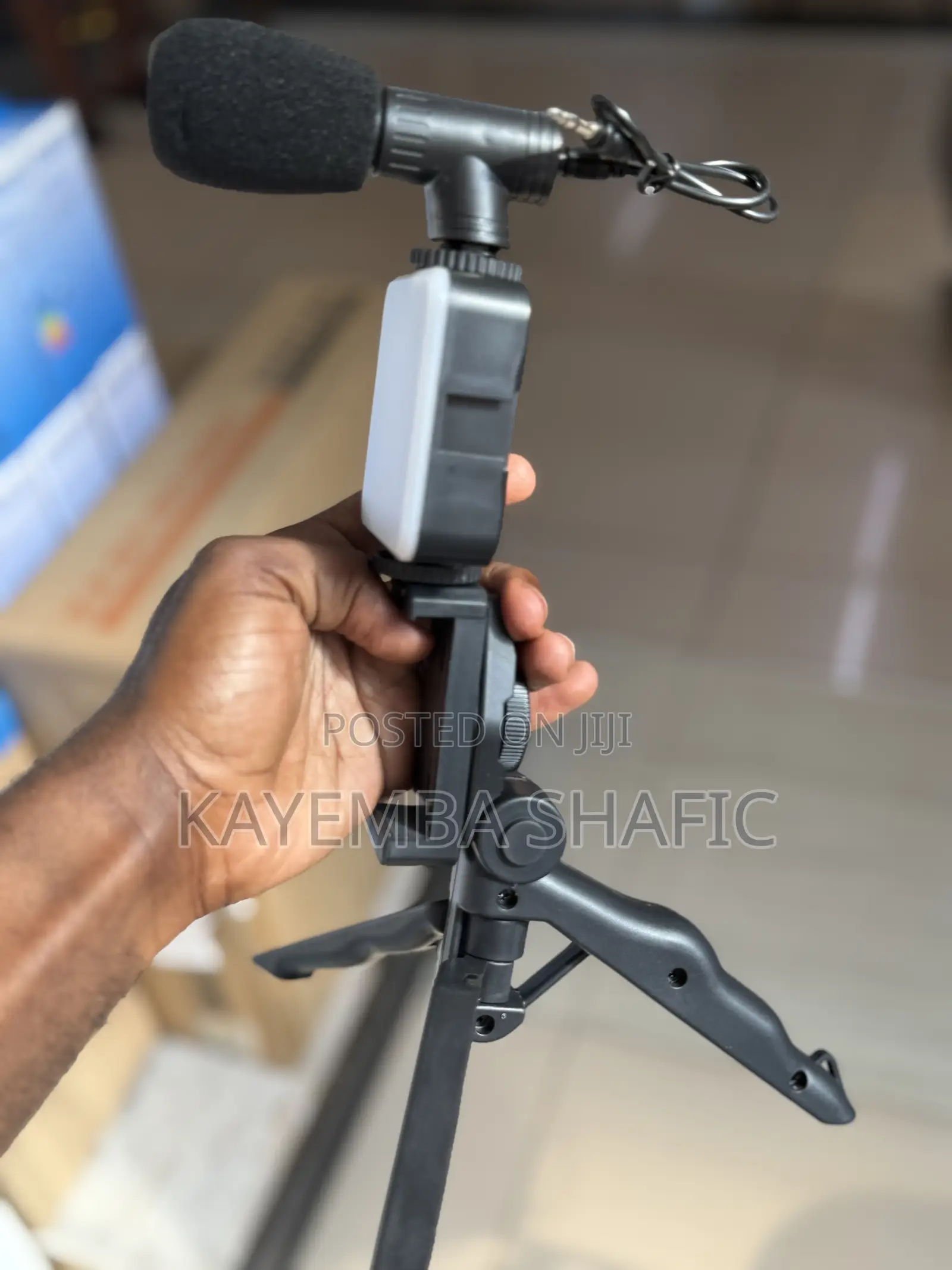 Ay-49 Video Vlogging Kit With Microphone Led Fill Light (Brand New)