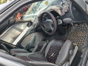 Toyota Raum 2000 Silver