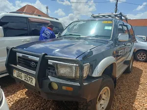 Toyota Hilux Surf 1998 Blue