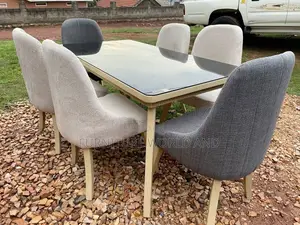 A 6sitter Dining Table