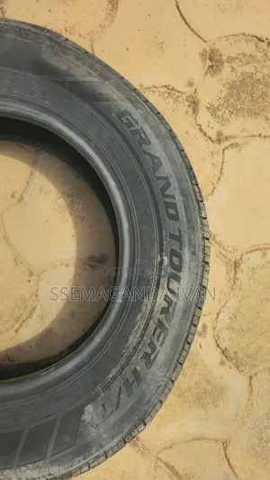 205/70r15 96h Fielder,Wish,Premio in Grand Tourer Brand