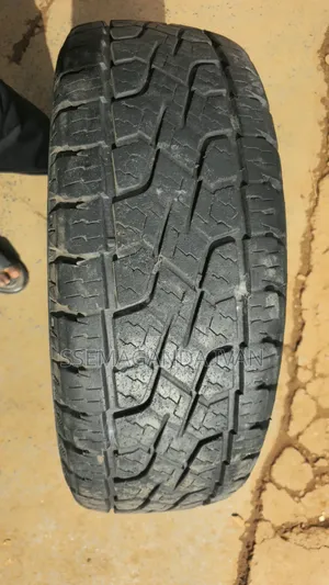 275/65r18 Used Sportrak Tyres for V8 Landcruiser