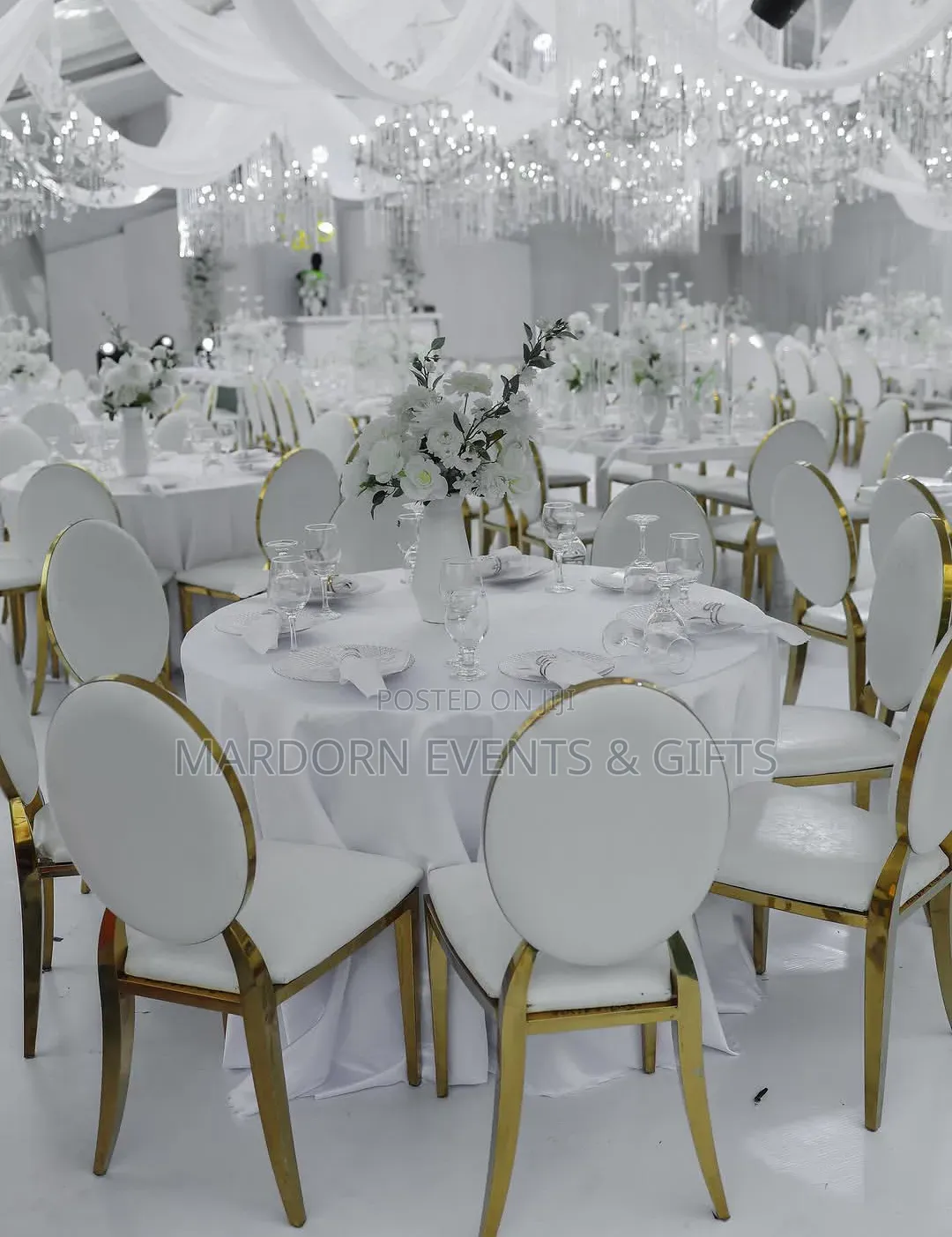 White Gold Wedding of 300 Guests