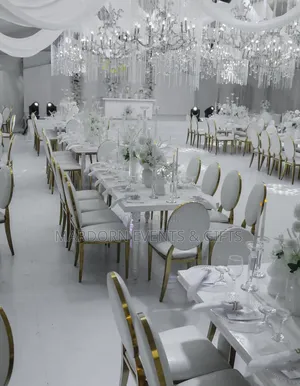 White Gold Wedding of 300 Guests