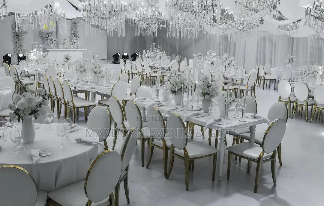 White Gold Wedding of 300 Guests