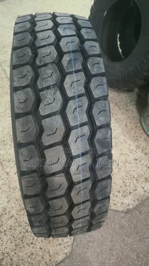 265/70r19.5 Mix Application Mud Grip Tyre for Fuso,Canter and Others