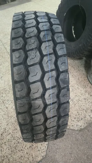 265/70r19.5 Mix Application Mud Grip Tyre for Fuso,Canter and Others