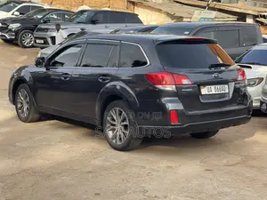 Subaru Outback 2011 Gray