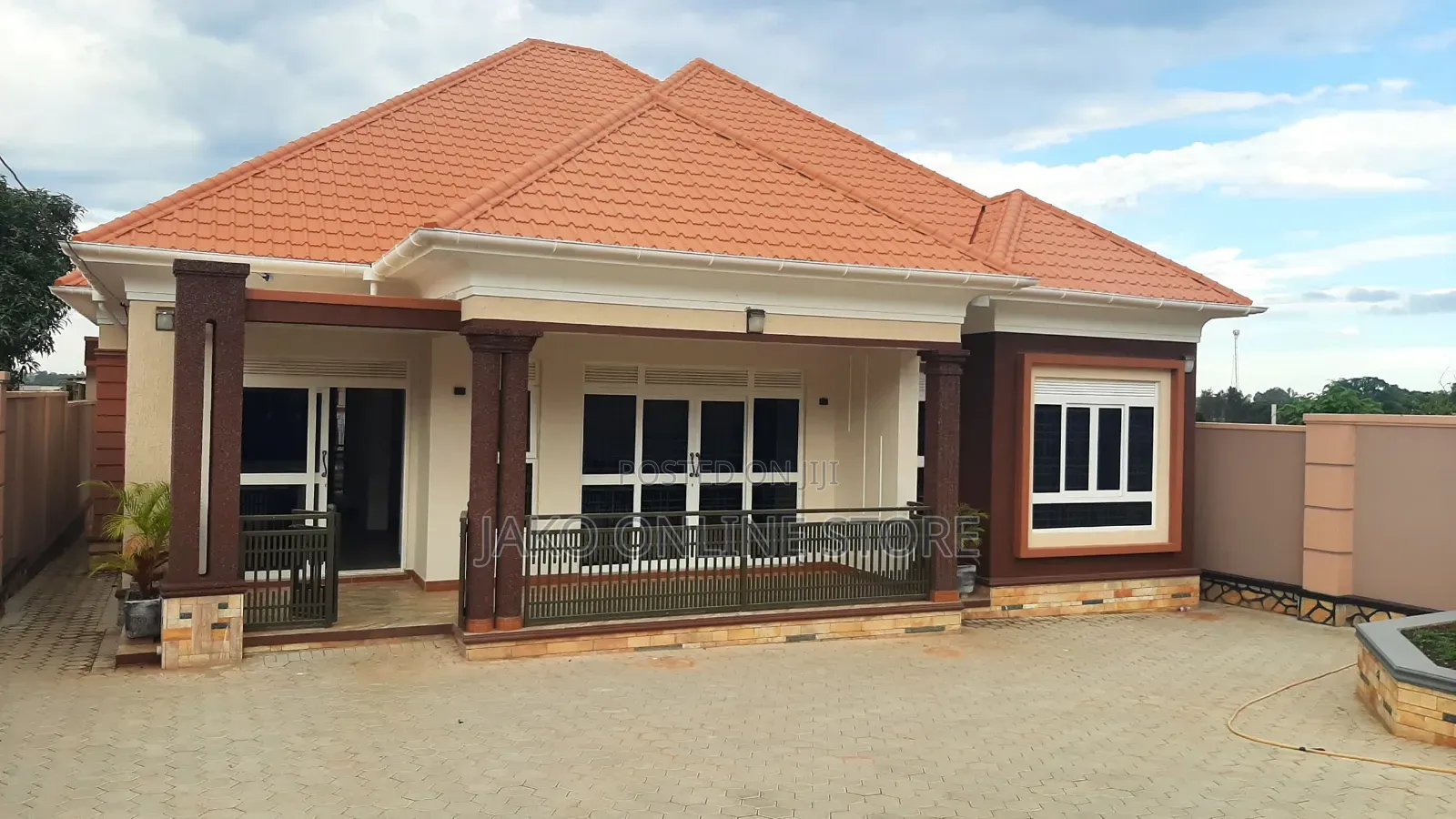 4bdrm House in Namugongo Nsawo, Wakiso / Wakiso for sale