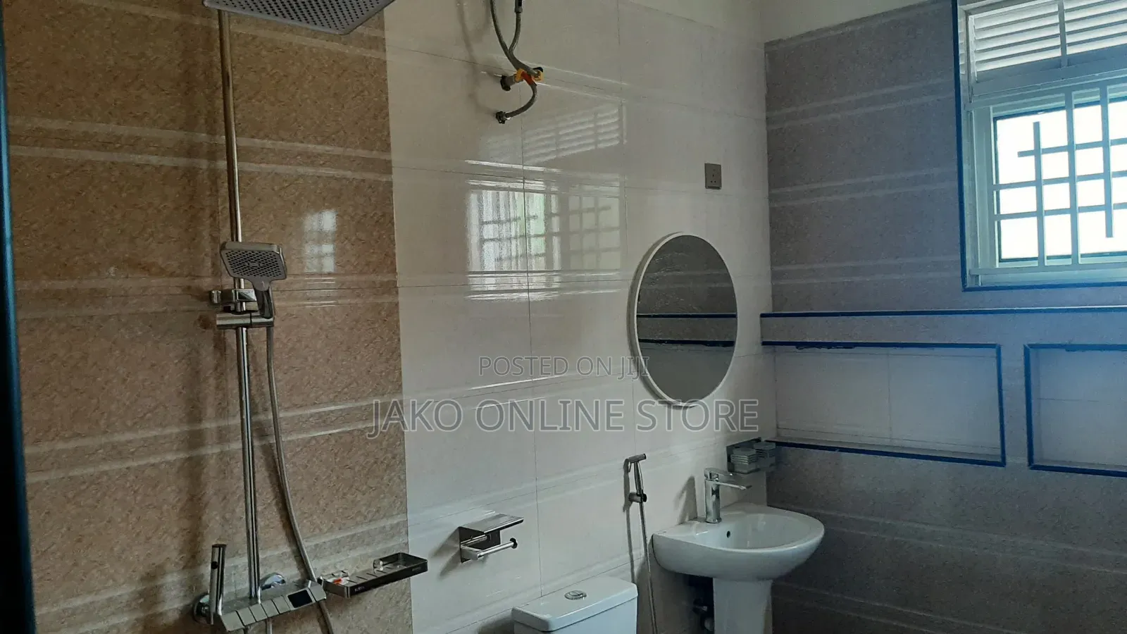 4bdrm House in Namugongo Nsawo, Wakiso / Wakiso for sale