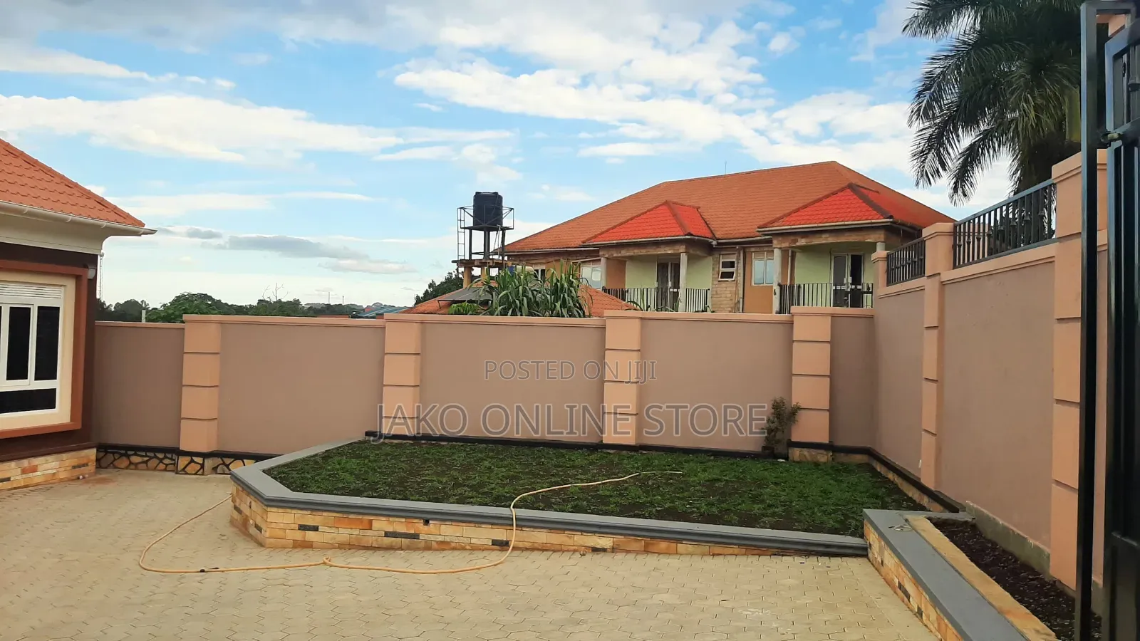 4bdrm House in Namugongo Nsawo, Wakiso / Wakiso for sale