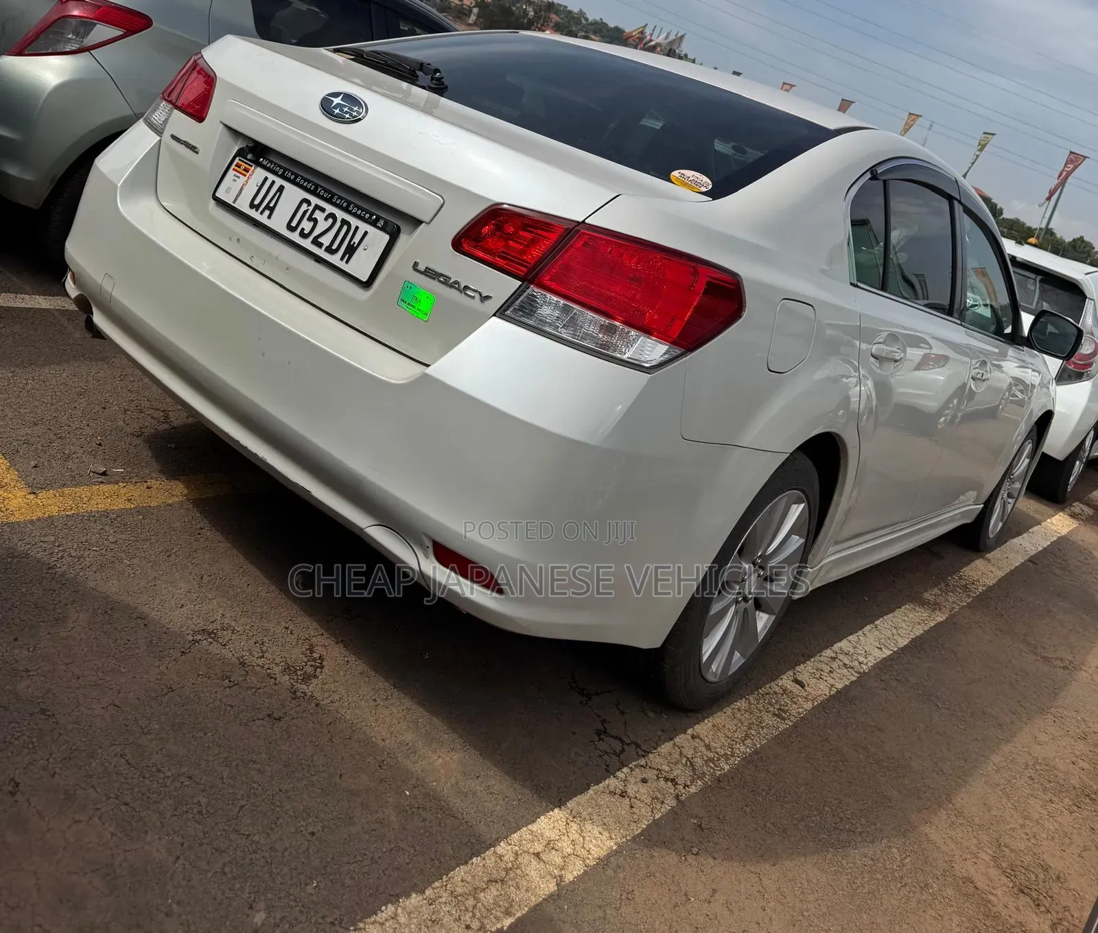 Subaru Legacy 2.5i Limited 2011 White