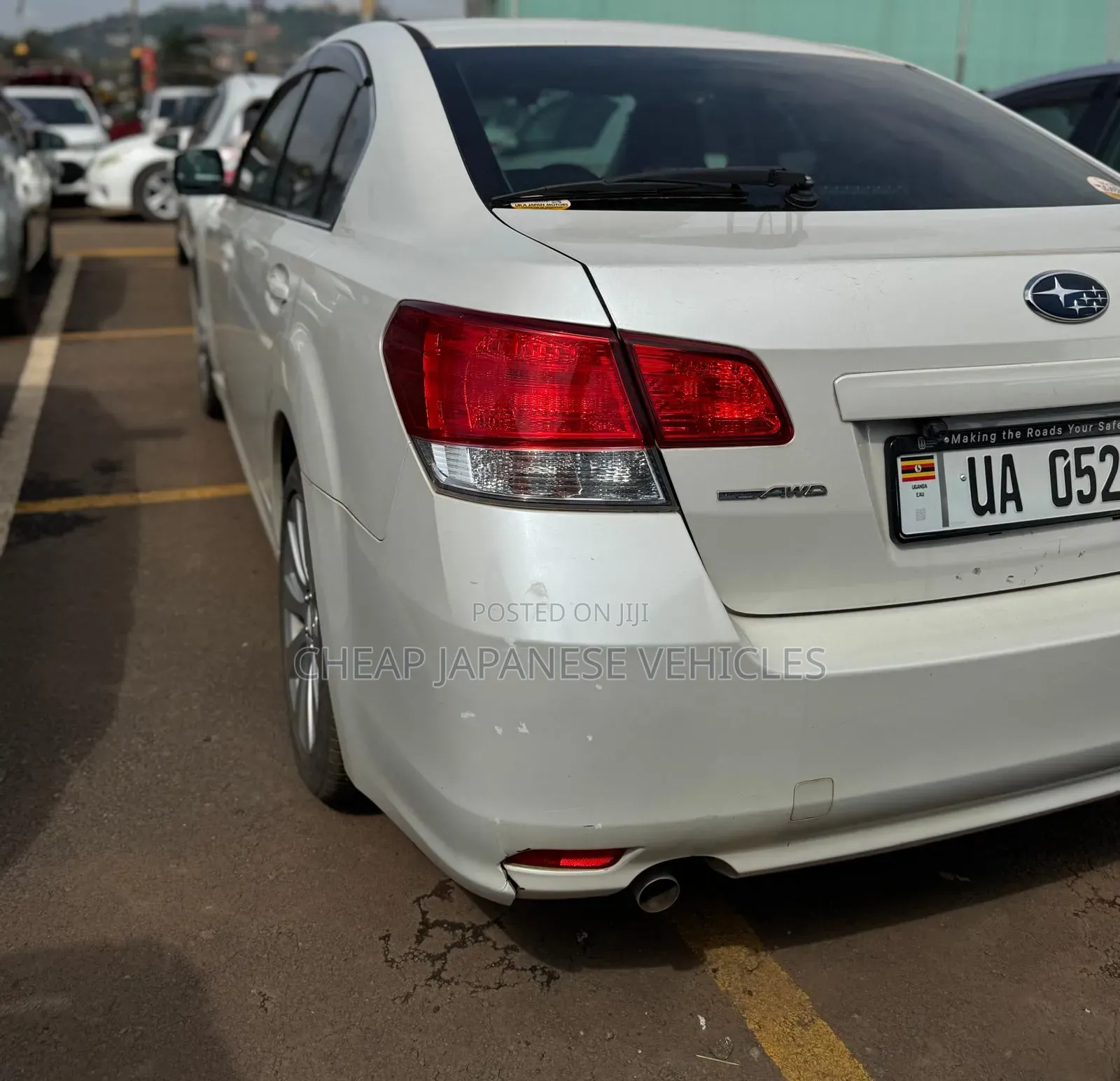 Subaru Legacy 2.5i Limited 2011 White