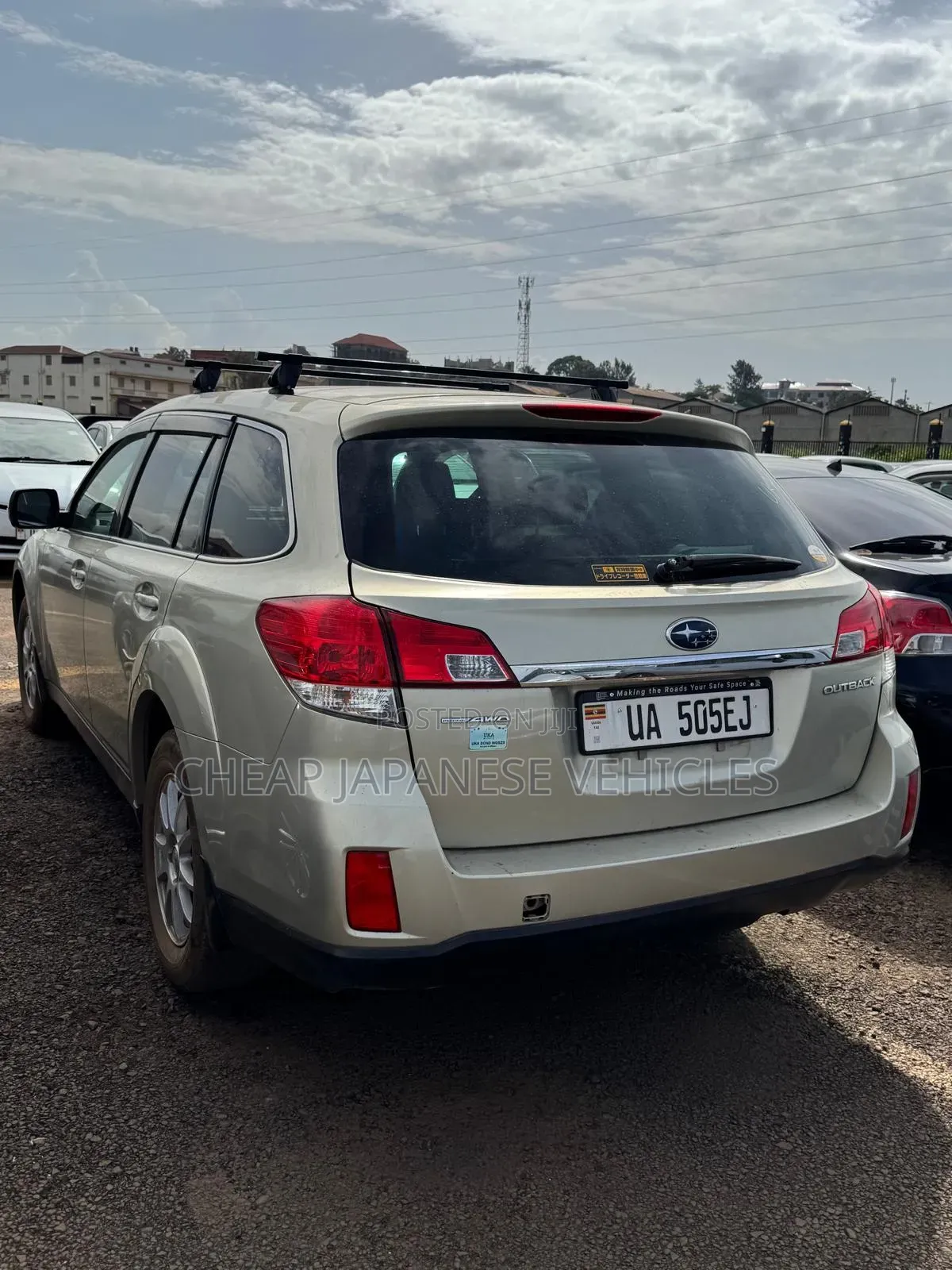 Subaru Outback 2.5i Limited 2012 Gold