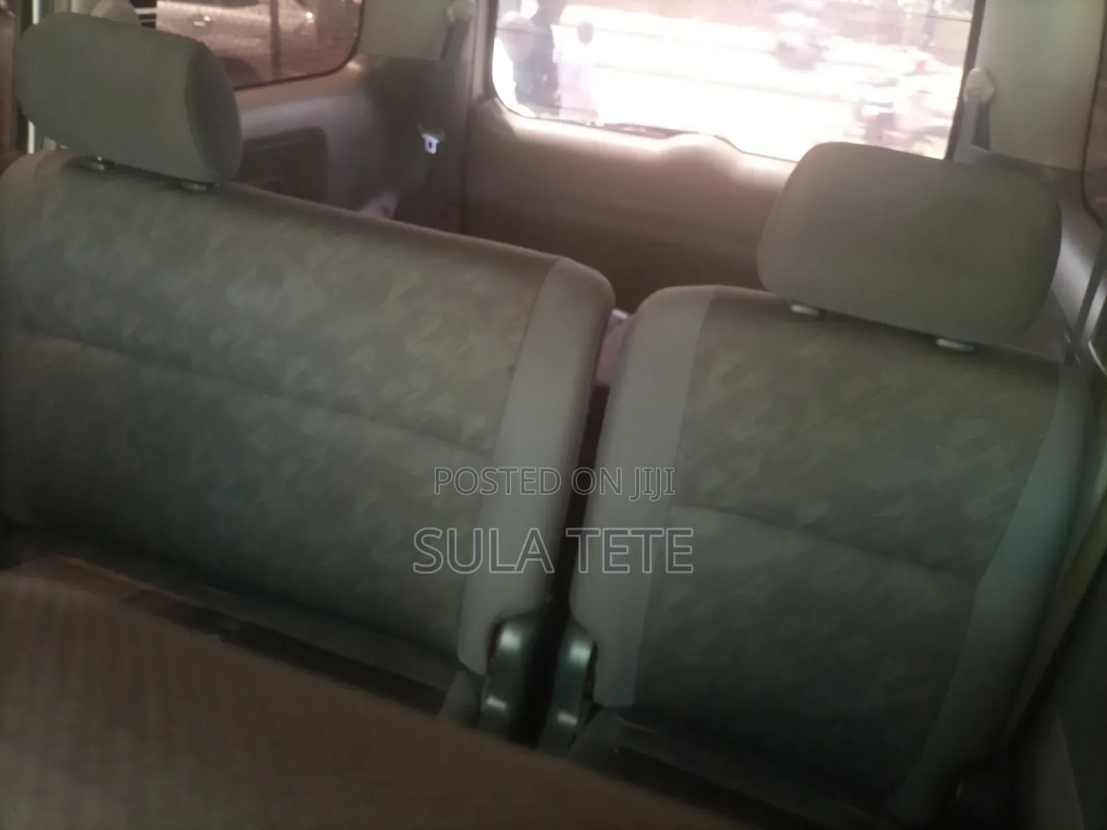 Toyota Noah 2.0 AWD (8 Seater) 2004 Silver