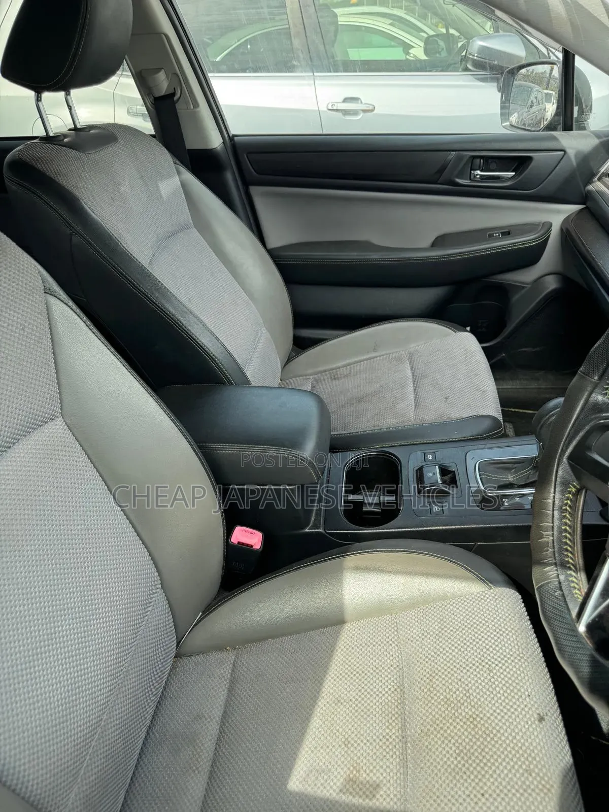 Subaru Outback 2.5i Premium AWD 2017 Gray