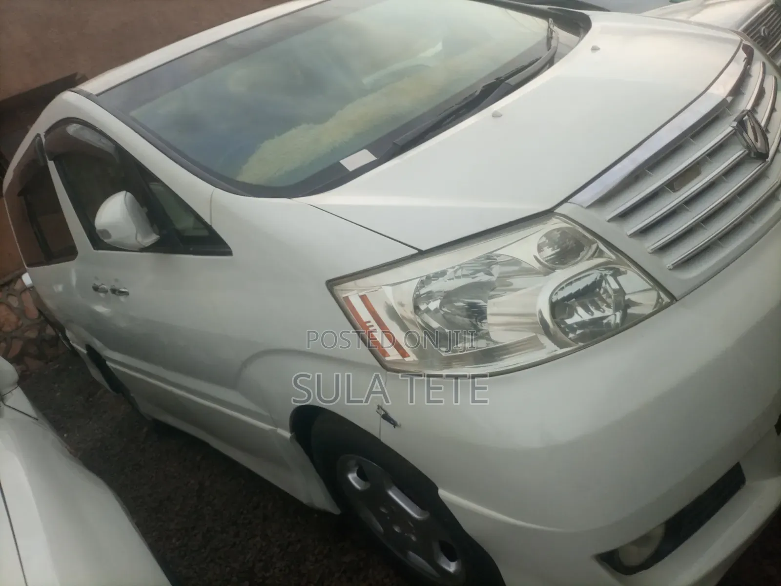 Toyota Alphard 2.4 Petrol FWD 2004 White