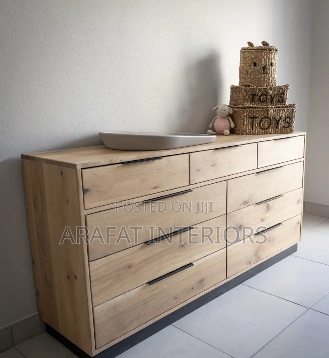 Scandinavian Design Chest Drawer