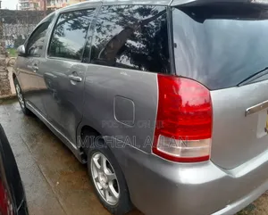 Toyota Wish 2006 Silver