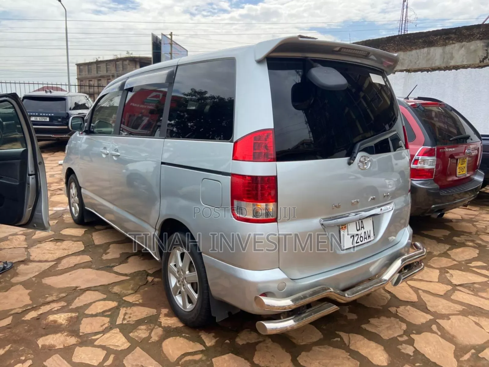 Toyota Noah 2005 Silver