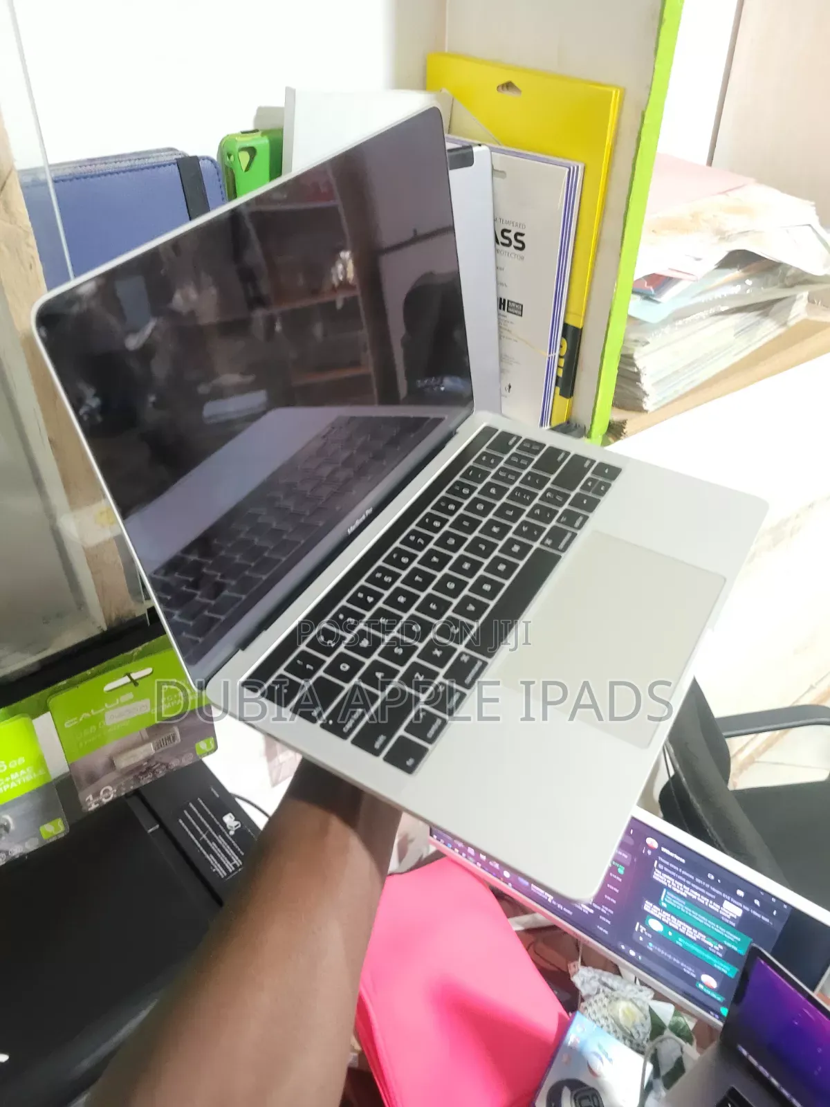 Laptop Apple MacBook Pro 2017 8GB Intel Core i5 SSD 256GB