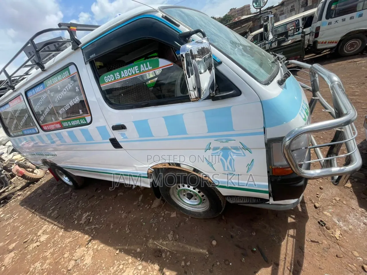 Toyota HiAce 2003 White