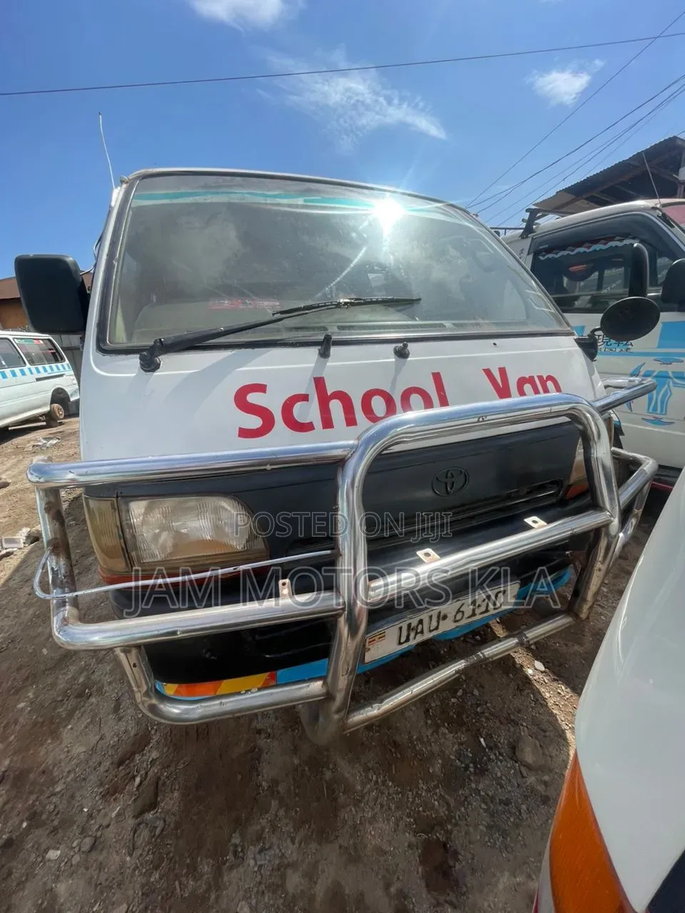 Toyota HiAce 1998 White