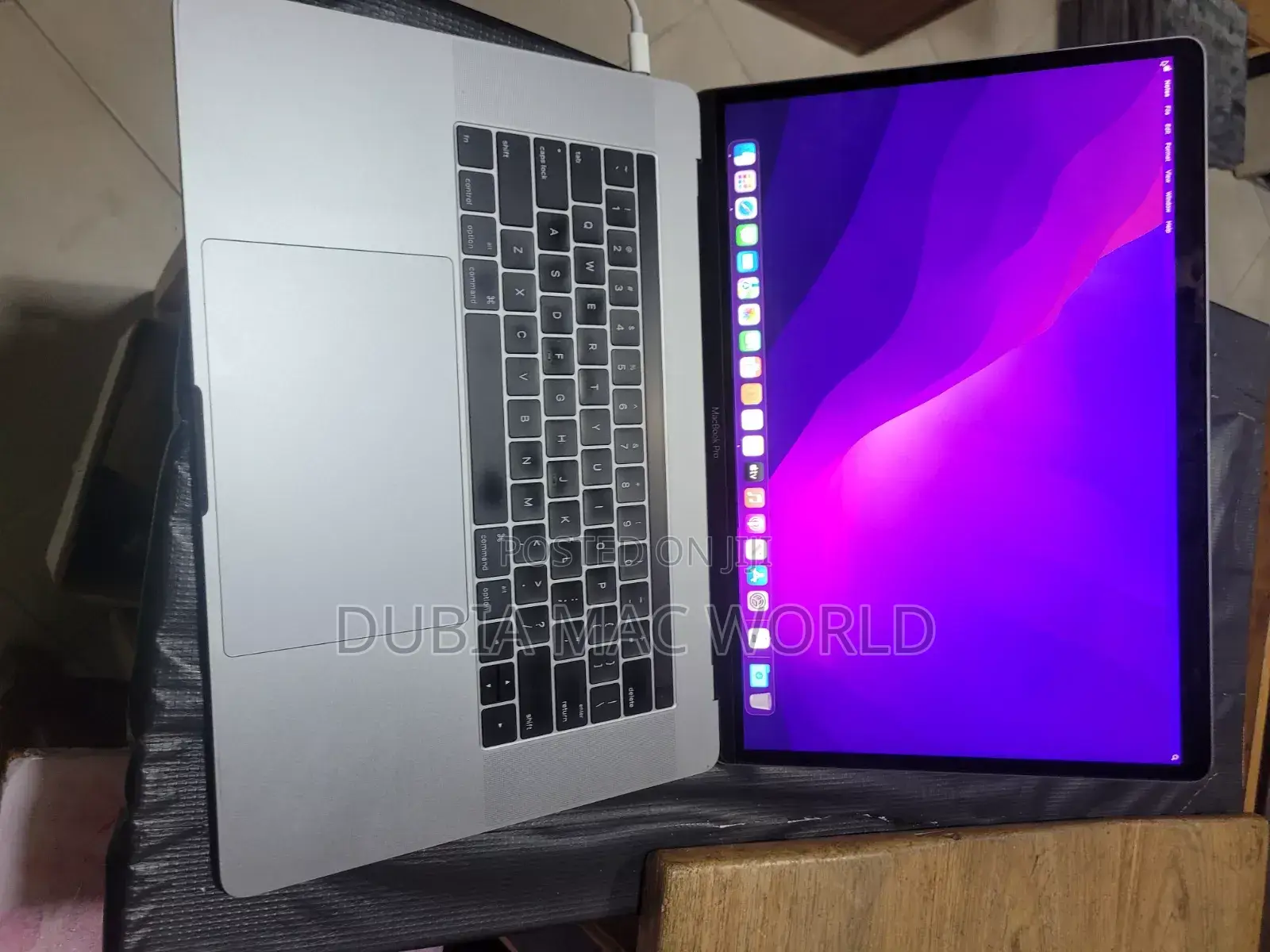 Laptop Apple MacBook Pro 2018 8GB Intel Core i5 SSD 256GB