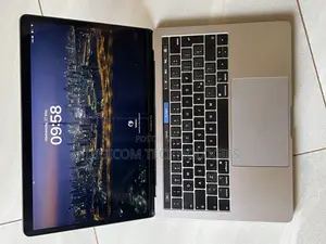 Laptop Apple MacBook Pro 2018 16GB Intel Core i5 SSD 512GB