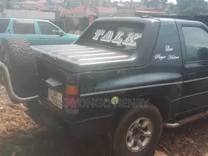 Isuzu Amigo 2000 Blue