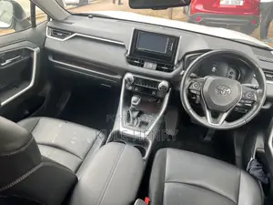 Toyota RAV4 2020 White