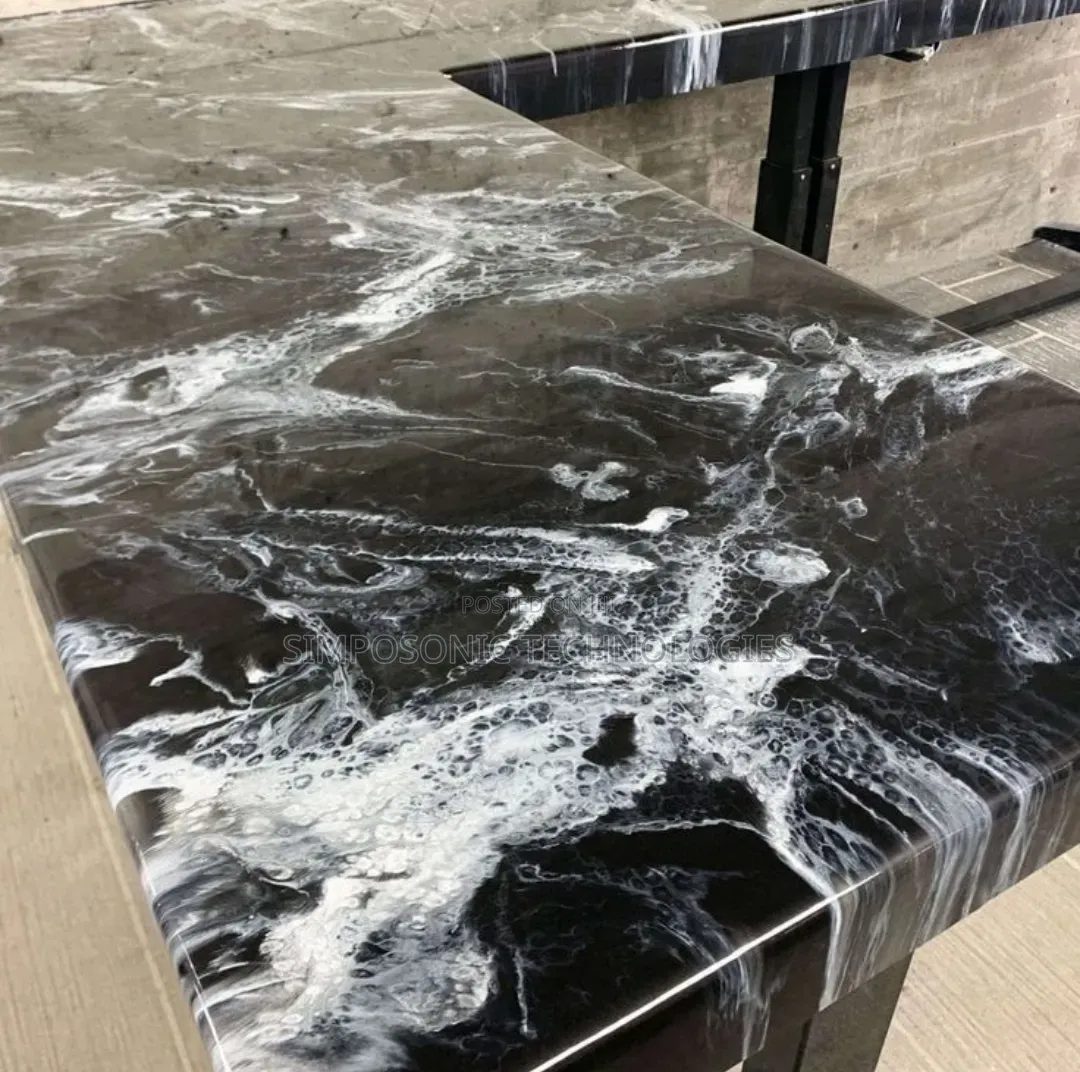 Luxury Marble-look Epoxy Worktops