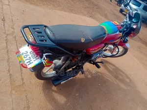 Bajaj CT 125X 2025 Red