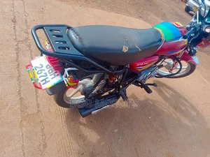 Bajaj CT 125X 2025 Red