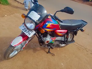Bajaj CT 125X 2025 Red