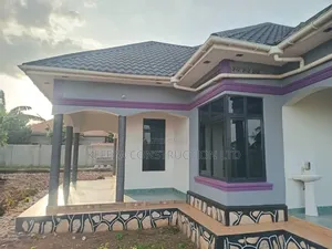 Furnished 4bdrm Mansion in Mpoma Estate, Central Division for sale