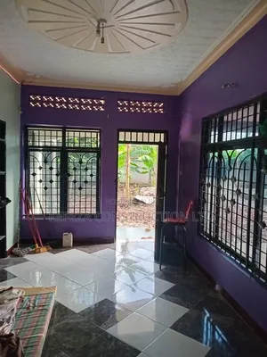 Furnished 4bdrm Mansion in Mpoma Estate, Central Division for sale
