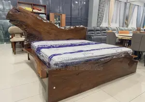 Titan Live Edge Mugavu Bed